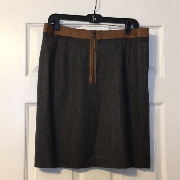 Lined Wool Skirt - size 12 - Picture 2 of 3